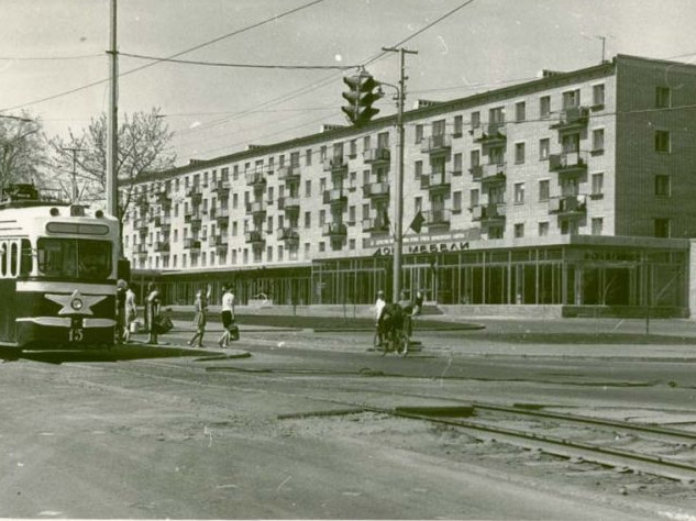 28 января 1969 года открылся Дом мебели