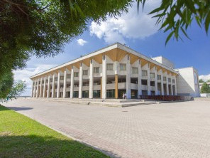 Состоялось торжественное открытие нового здания Дворца культуры металлургов.