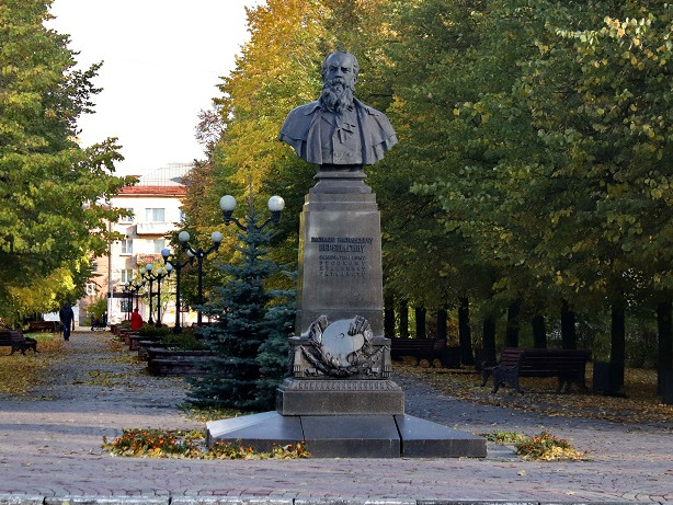 Открытие памятника художнику-баталисту В. В. Верещагину.
