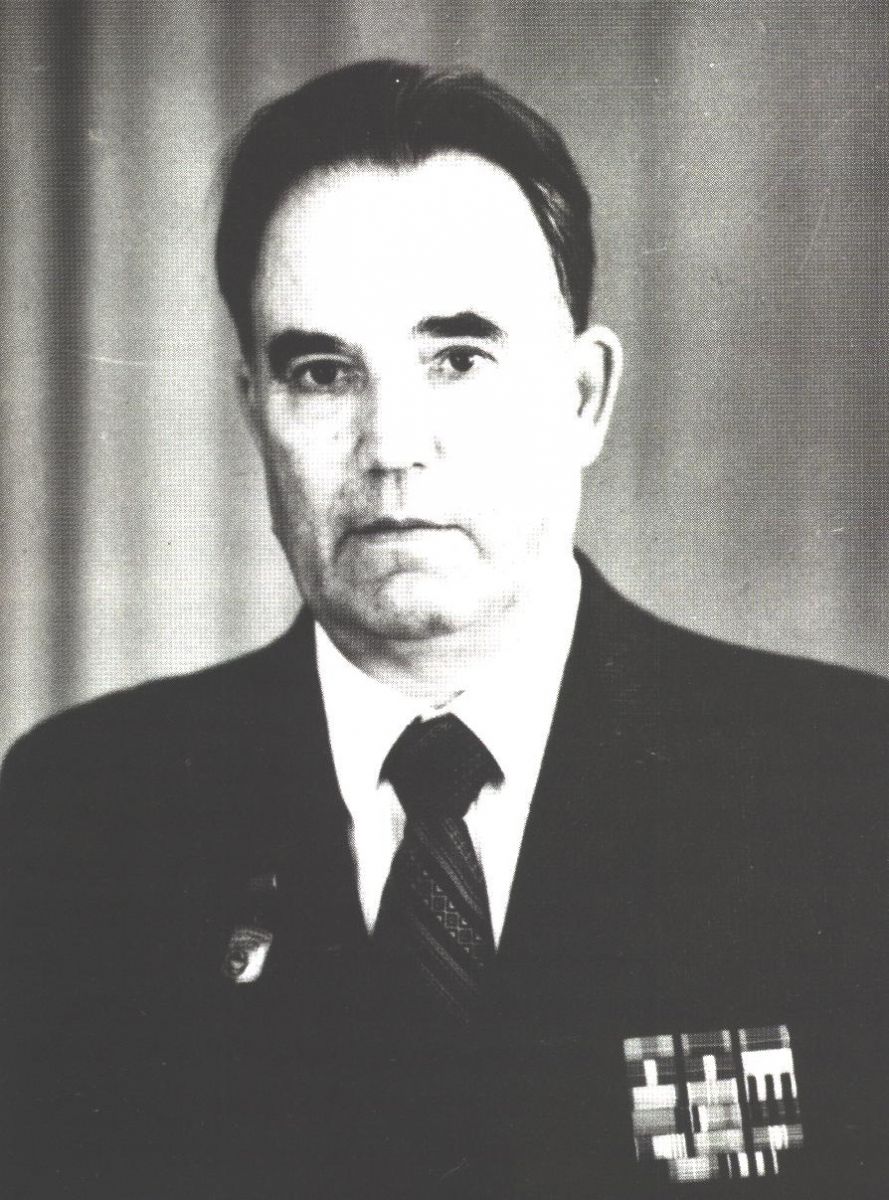 alt=