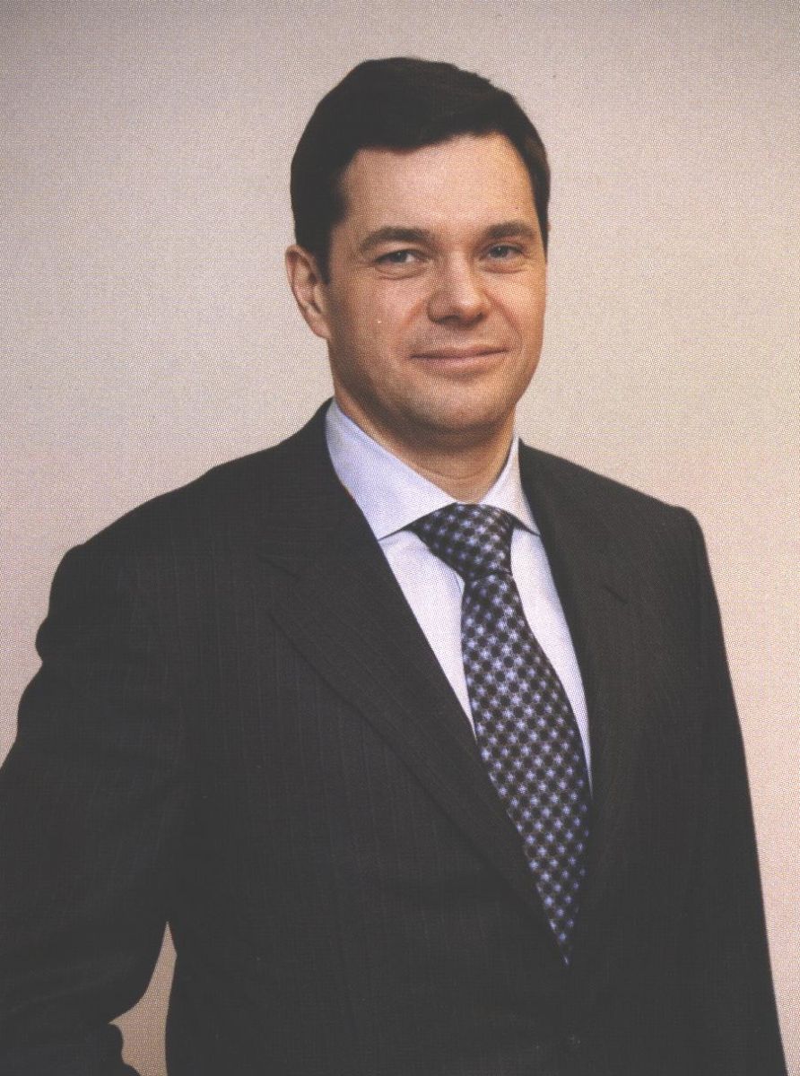 alt=