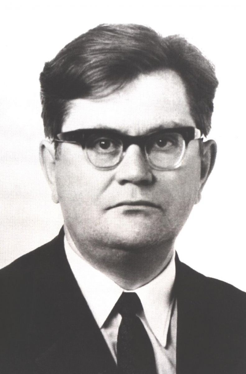 alt=